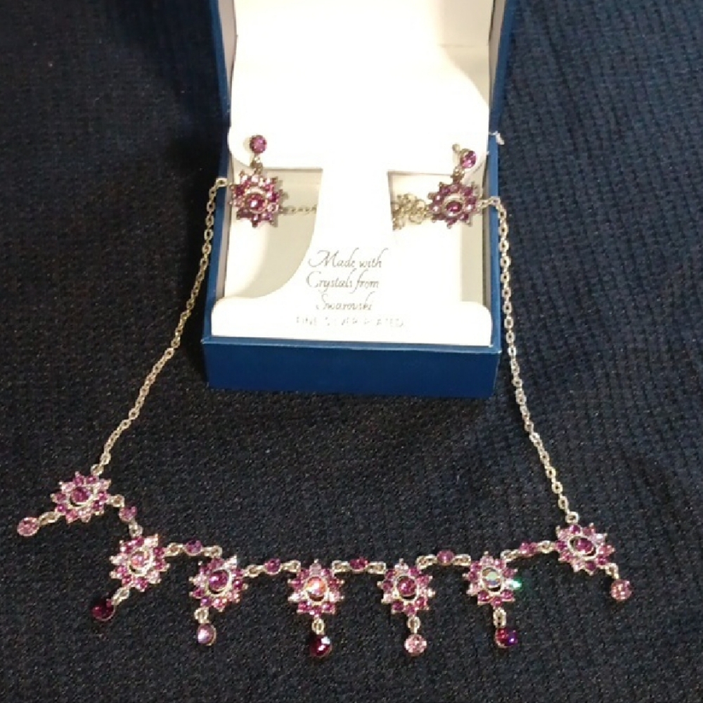 Elegant Purple Stone Necklace with chandelier earrings.